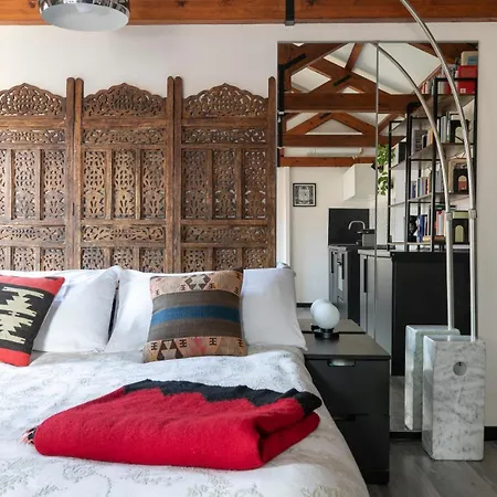 Modern Loft, Rooftop Patio, Full Kitchen Διαμέρισμα