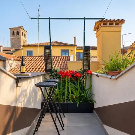 Appartamento Modern Loft, Rooftop Patio, Full Kitchen *